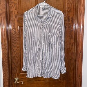 Old Navy Button Up Long Sleeve Blouse